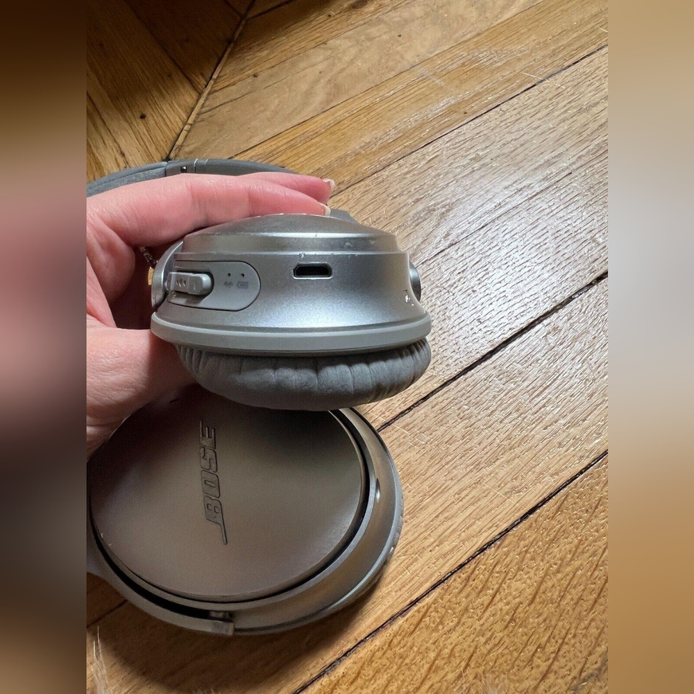 Bose - Picture 2 of 3